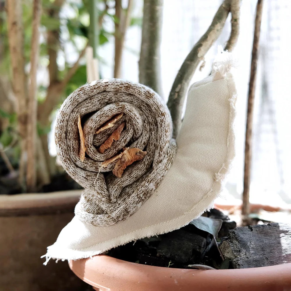 Snail Snuffle Enrichment Toy