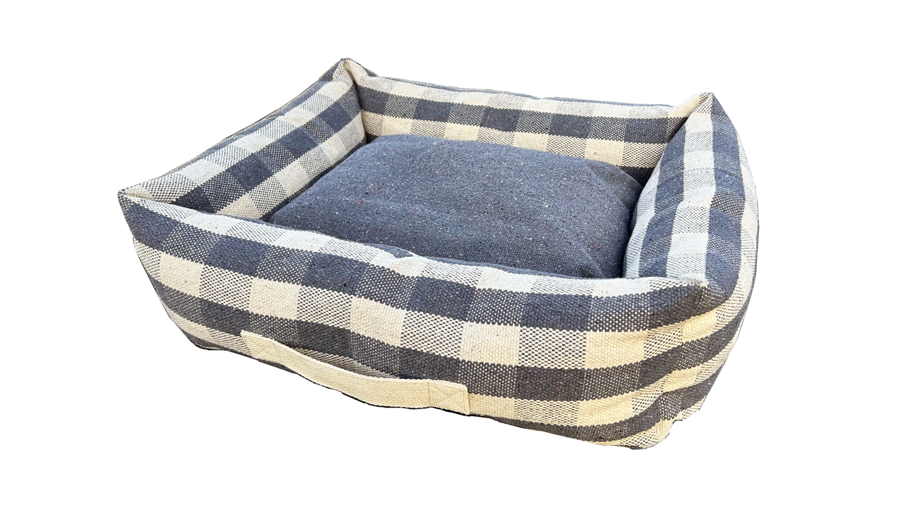 Buffalo check cat bed deals